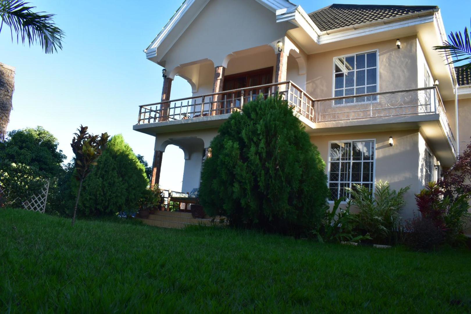 Kilimanjaro Accommodation Msaranga Dış mekan fotoğraf